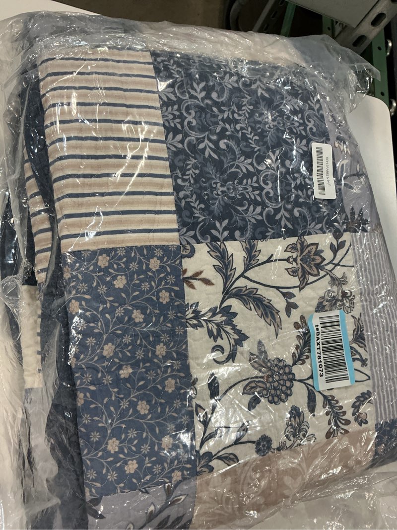 Condition photo showing Good Condition for dduoxin oversized king bedspread - 128 w x120 l extra wide - 100% cotton patchwork california quilt with 2 pillow shams, farmhouse floral lightweight oversize bedspreads coverlet, blue-patchwork blue-patchwork cal king(128"w x 120"l)