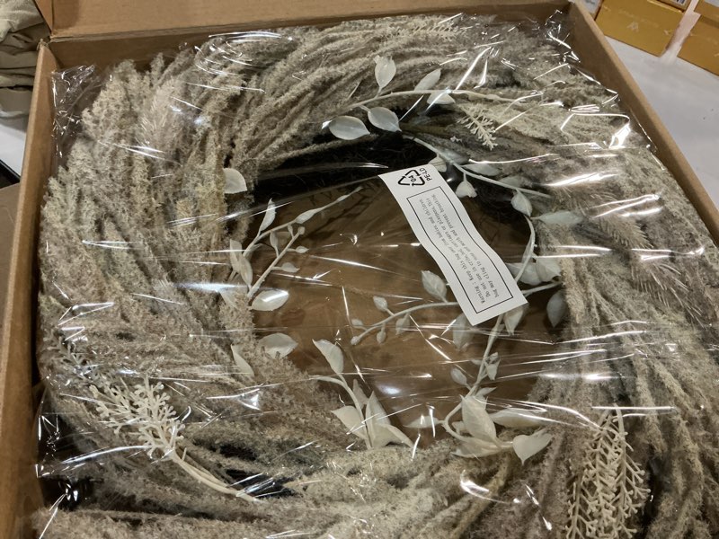 Condition photo showing New/Like New for DN DECONATION Fall Wreath for Front Door, 24 Inch Beige & White Pampas Grass Door Wreath Hanging Decoration, Boho Farmhouse Wall Decor for Fall Autumn Harvest Thanksgiving Outdoor Porch Decor