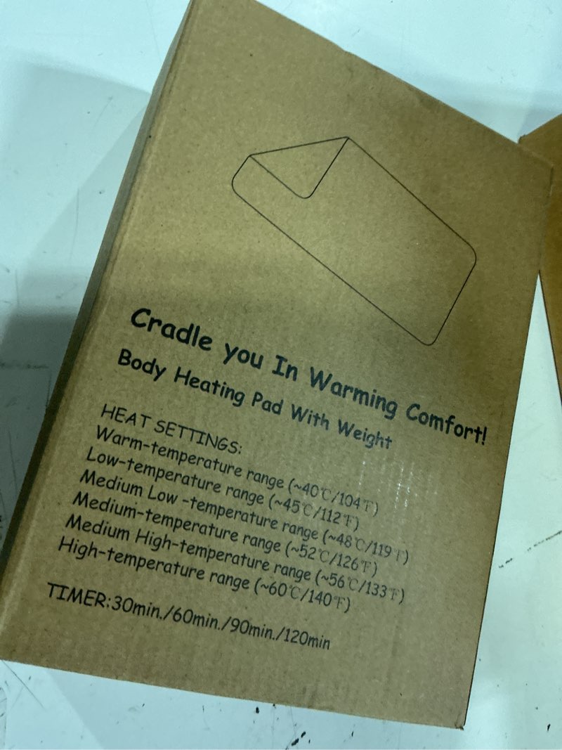 Condition photo showing New/Like New for deepsoon heating pad,electric heating pads for back,neck,abdomen,moist heating pad for shoulder,knee,arms,legs,dry/moist heat & auto shut off,christmas gifts for men and women,weighted blue,24x12 inch weighted blue 24x12 inch