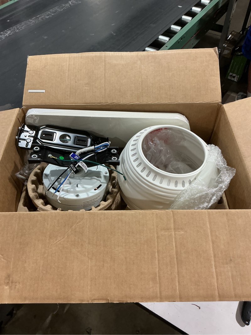 Condition photo showing Good Condition for harbor breeze mayfield 44-in white with white/golden blades led indoor flush mount ceiling fan with light (5-blade)