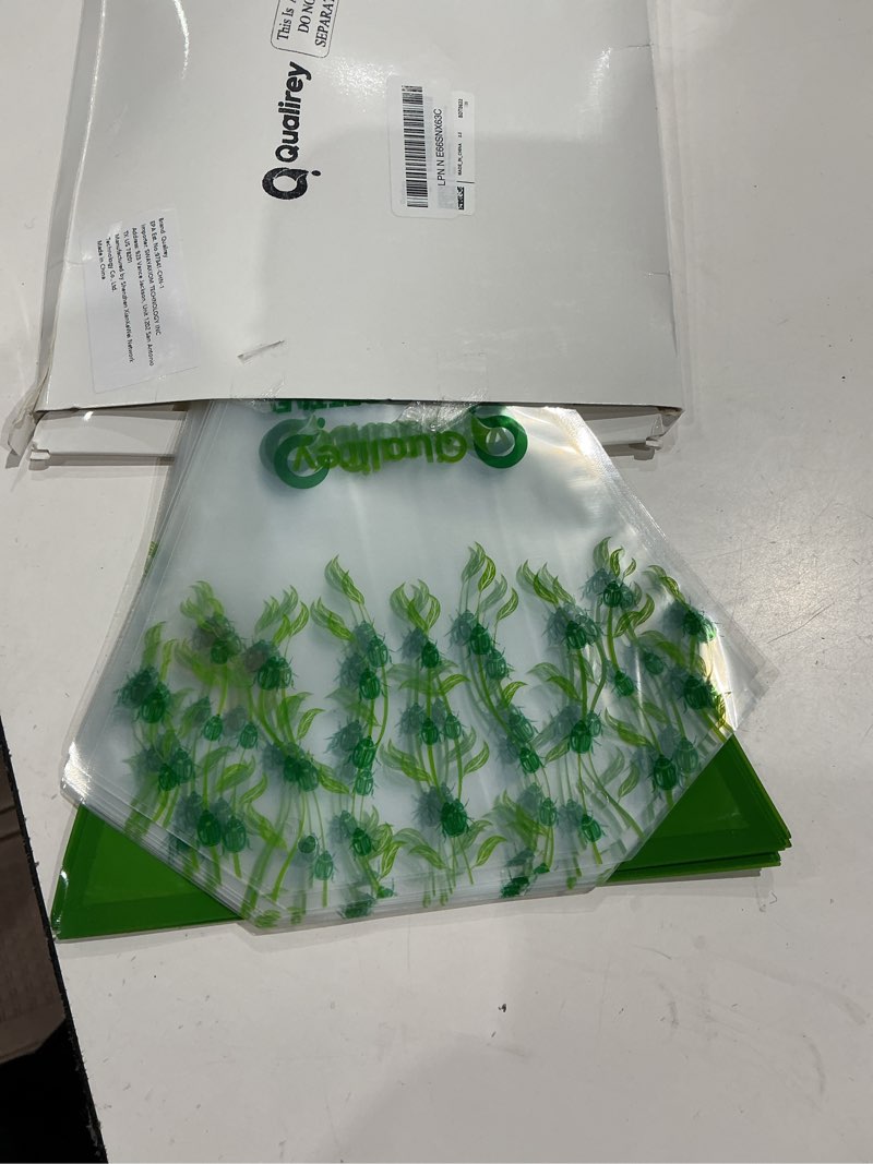 Condition photo showing Good Condition for qualirey 15 pack japanese beetle trap bag refills, disposable japanese beetle trap replacement bags for outdoor use, strong design (collection bags only)