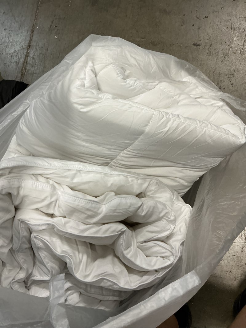 Condition photo showing As Is for amazon basics white down alternative comforter and duvet insert with corner tabs (king, all-season) king all-season