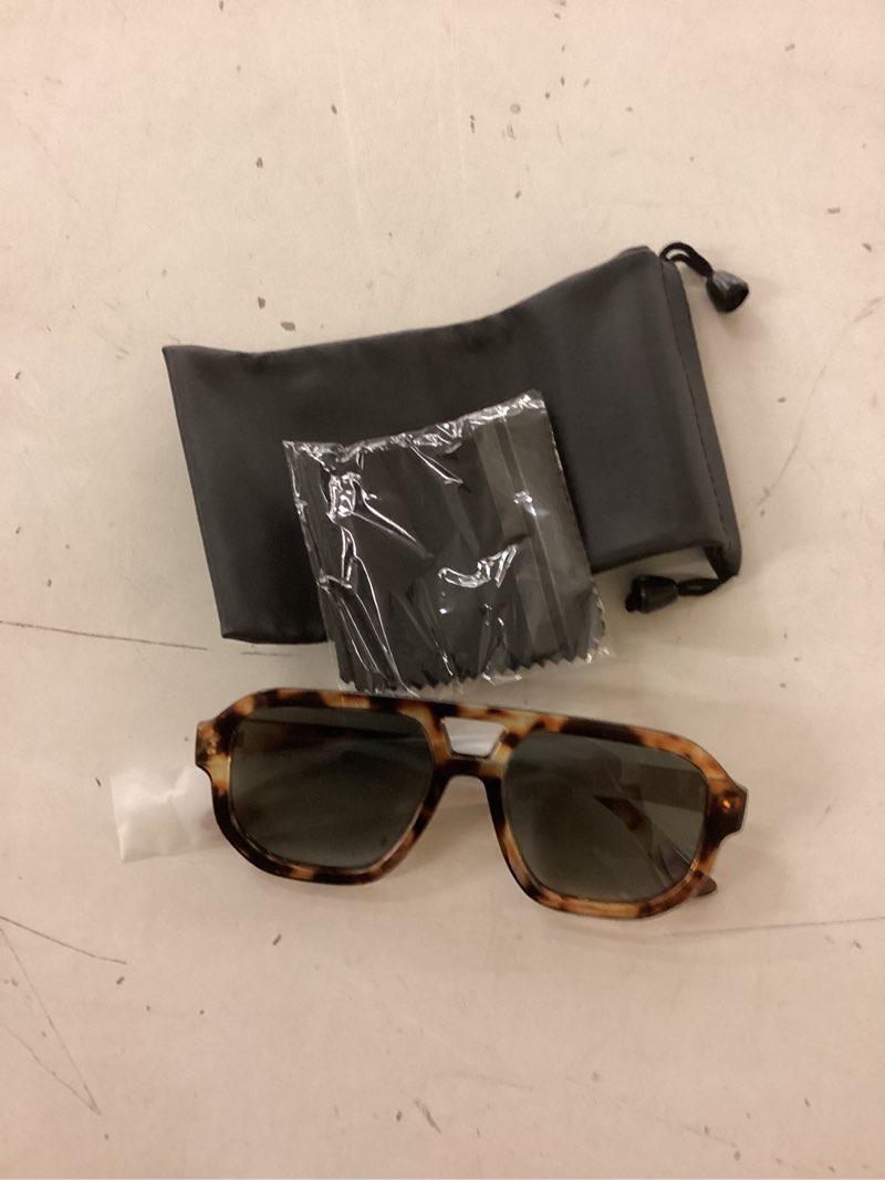 sunglasses 