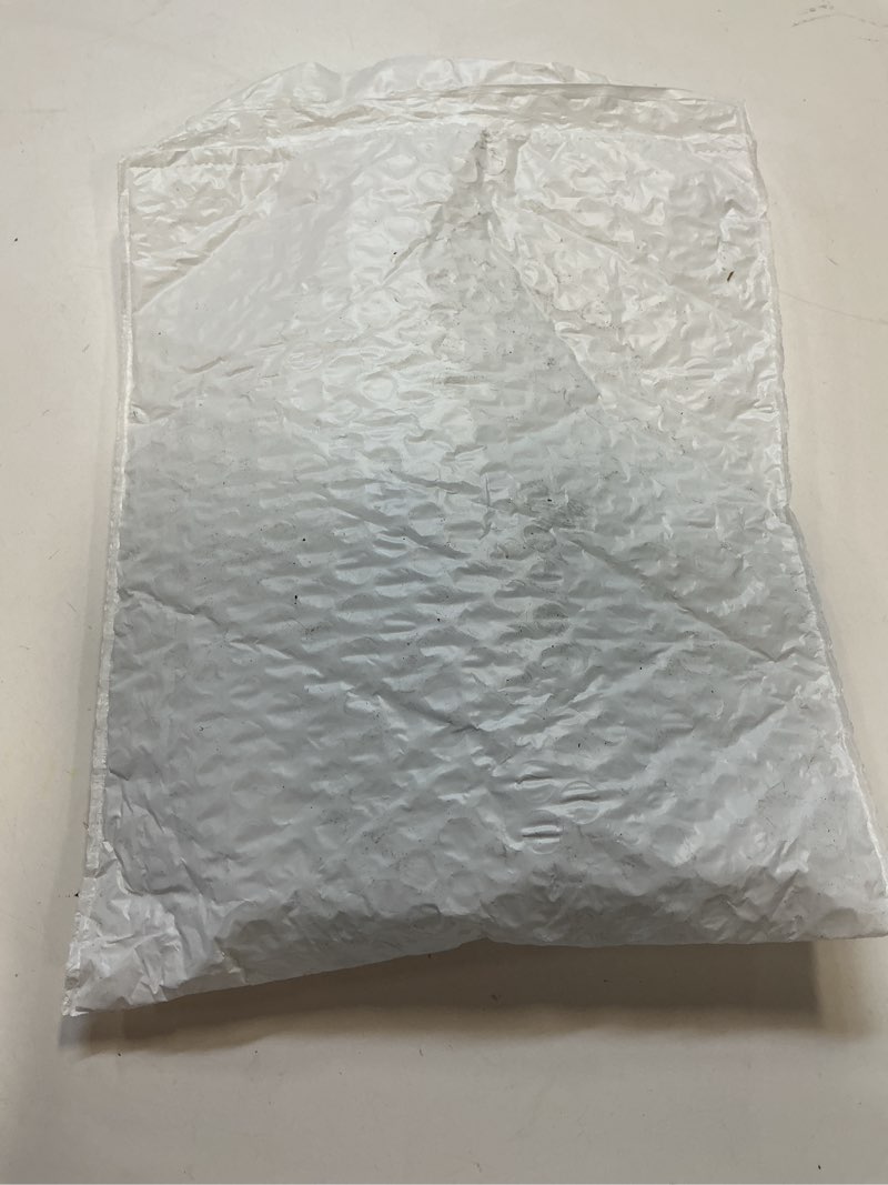 https://lotting-media.assets.bidfta.com/lotting_b1adbcc7-206d-4f40-a21a-46dd21ebb78f