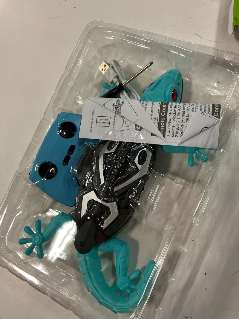 Condition photo showing As Is for ketiee rc wall crawler gecko: wall climbing gecko toy for kids, remote control climbing lizard with led glowing eyes, rechargeable floor ceiling crawling robot prank toy, gift for boy girl 3+years old grey blue