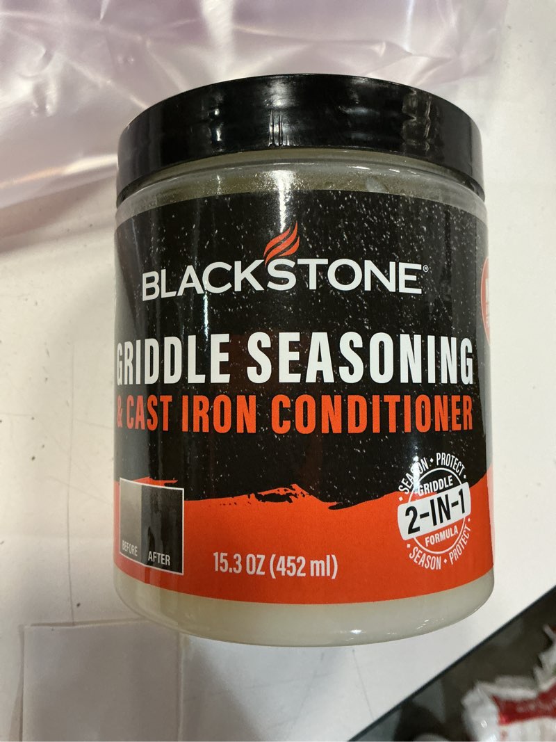 Condition photo showing New/Like New for blackstone 4146 griddle seasoning and cast iron conditioner, white 15.3 ounce