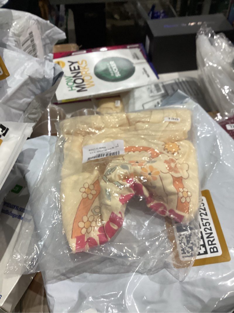 Condition photo showing New/Like New for Big Sister Shirt for Girls: Girls Big Sister Shirt Promoted to Big Sister Tshirt Big Sis Announcement Outfit Top 2t 3t 4t Apricot Flower 3-4T