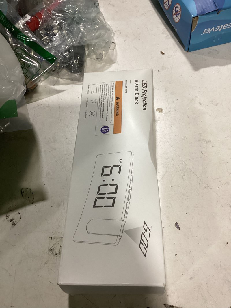 Condition photo showing New/Like New for goloza projection alarm clock, digital clock with 180° rotatable projector, 3-level brightness dimmer, clear led display, usb charger, progressive volume, 9mins snooze,12/24h, for bedroom blue digit+blue projection