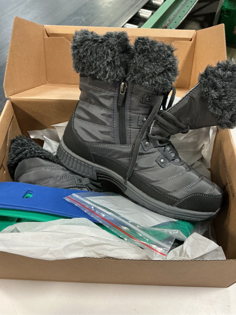 Condition photo showing Good Condition for orthofeet alps orthopedic women waterproof snow boot size8.5