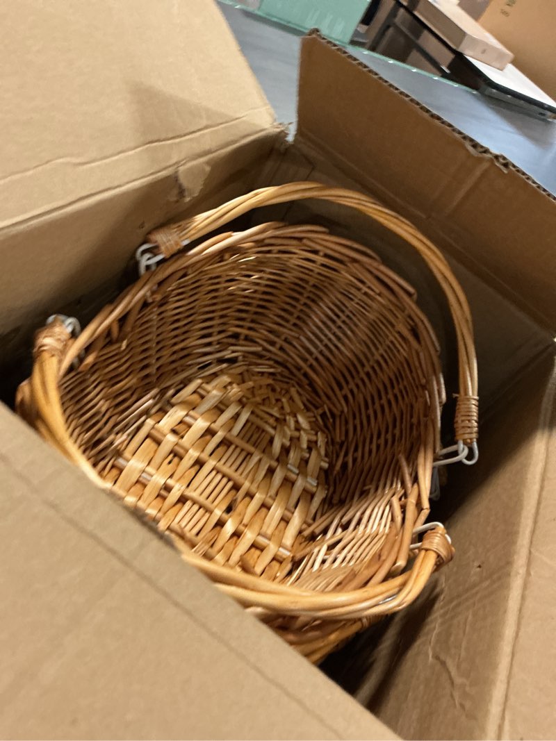 Condition photo showing Good Condition for wesiti 6 pcs wicker picnic basket with handle, hand woven harvest basket bulk, wicker flower hoppet for storage, picnics, easter, organizing, egg gathering, candy, wedding(light brown)