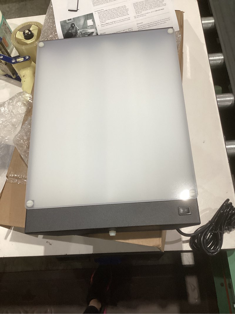 Condition photo showing Good Condition for northern light technologies boxelite 10,000 lux bright light therapy lamp – full spectrum uv-free sunlight desk lamp with large panel for energy, focus, and alertness – black