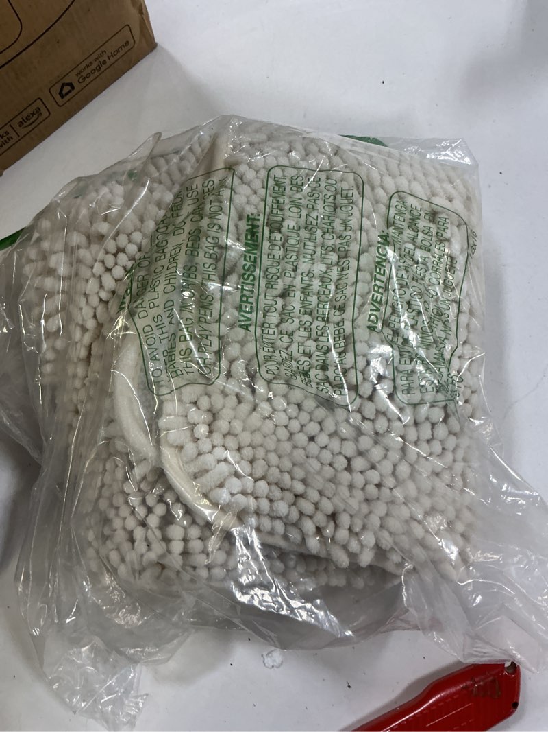 Condition photo showing Good Condition for Similar Yimobra Bathroom Rug Mat, Non Slip and Super Absorbent Bath Mat, Machine Washable Quick Dry, Ultra Plush Chenille Shower Rugs for Bathroom Floor Sink Tub and Shower Outside, White, 24 x 17 White Striped Rectangular 24\" x 17\"