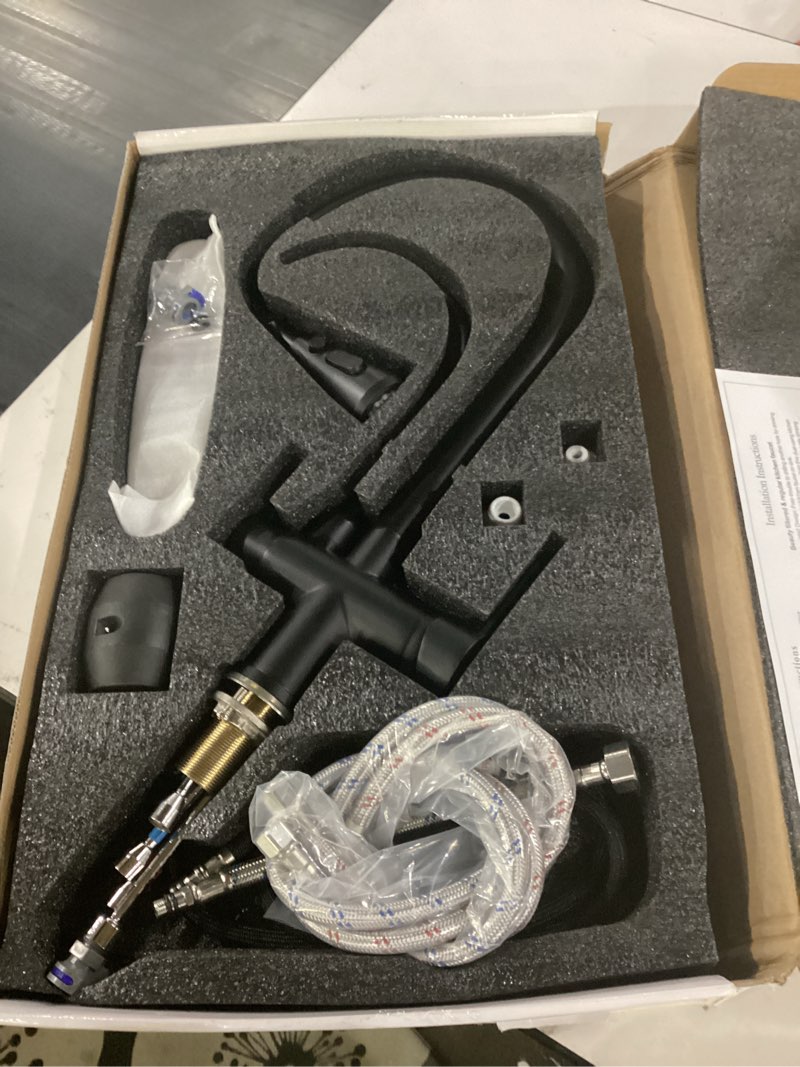 Condition photo showing Good Condition for wanfan kitchen sink faucet with pull down sprayer 2 handle 3 in 1 water filter purifier faucets black 0195r