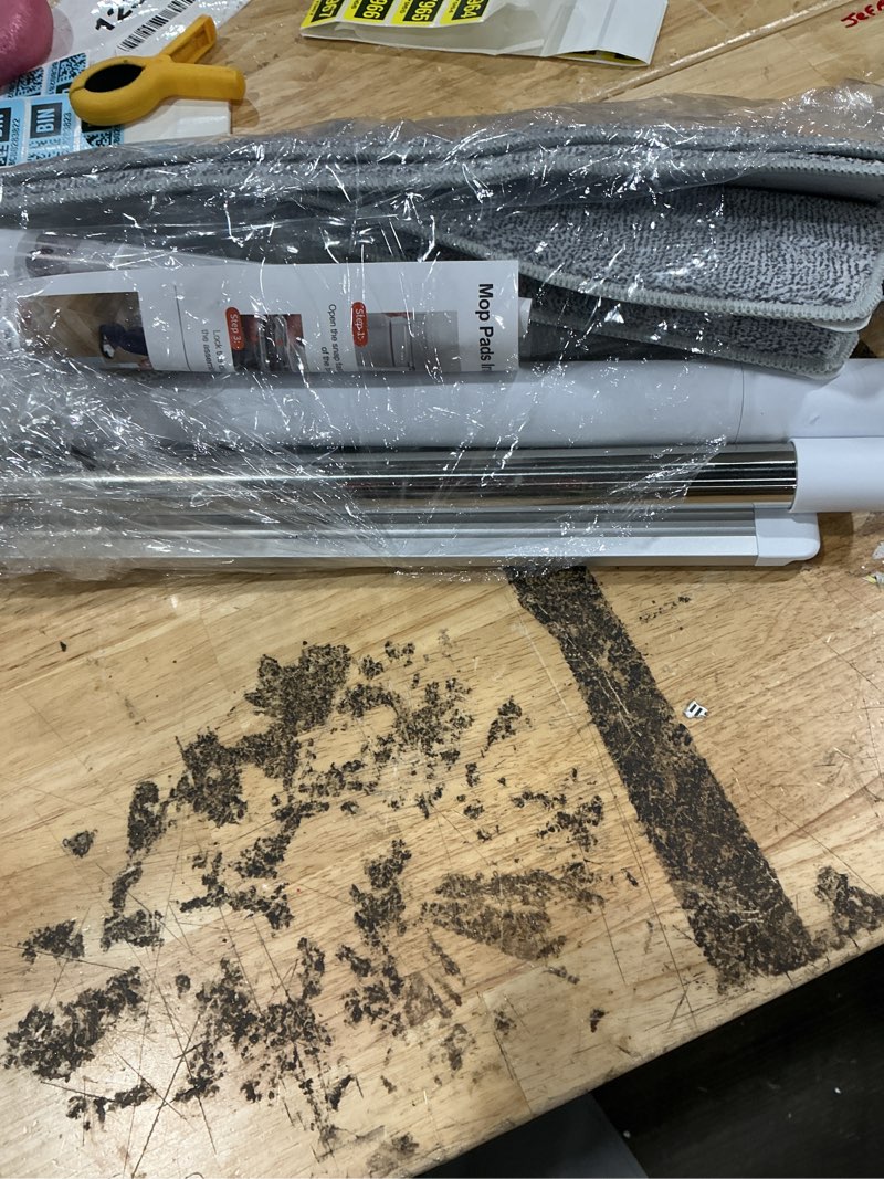 Condition photo showing Good Condition for  4 washable and reusable microfiber pads, hands free flat mop, stainless steel handle