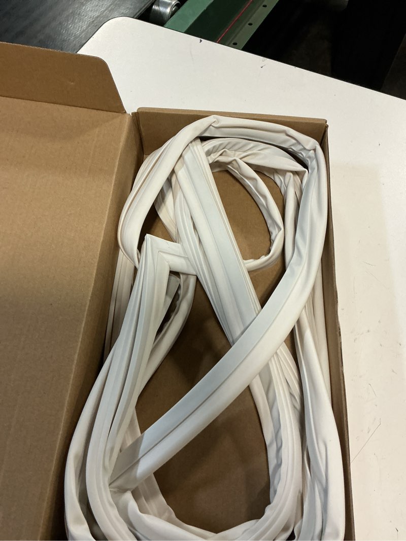 Condition photo showing New/Like New for 7010584 szo584 3211080 3212110 fits for sub-zero refrigerator door gasket seal ?67 3/4" x 27 3/4"? compatible 632-2 695-2