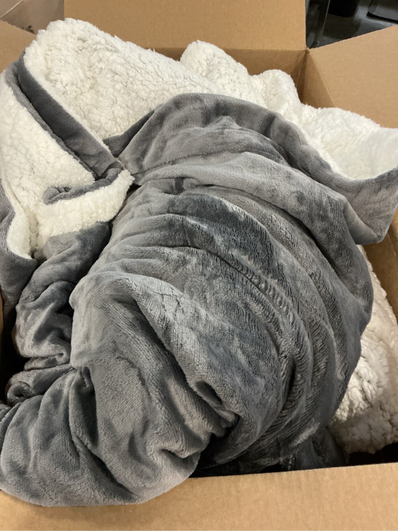 Condition photo showing Good Condition for Bedsure GentleSoft Sherpa Fleece Blankets Queen Size for Bed - Thick and Warm Throw for Women and Men, Non-Heated, Soft Fuzzy Plush Queen Blanket for Winter, Grey, 90x90 Inches Queen (90" x 90") 01 - Grey