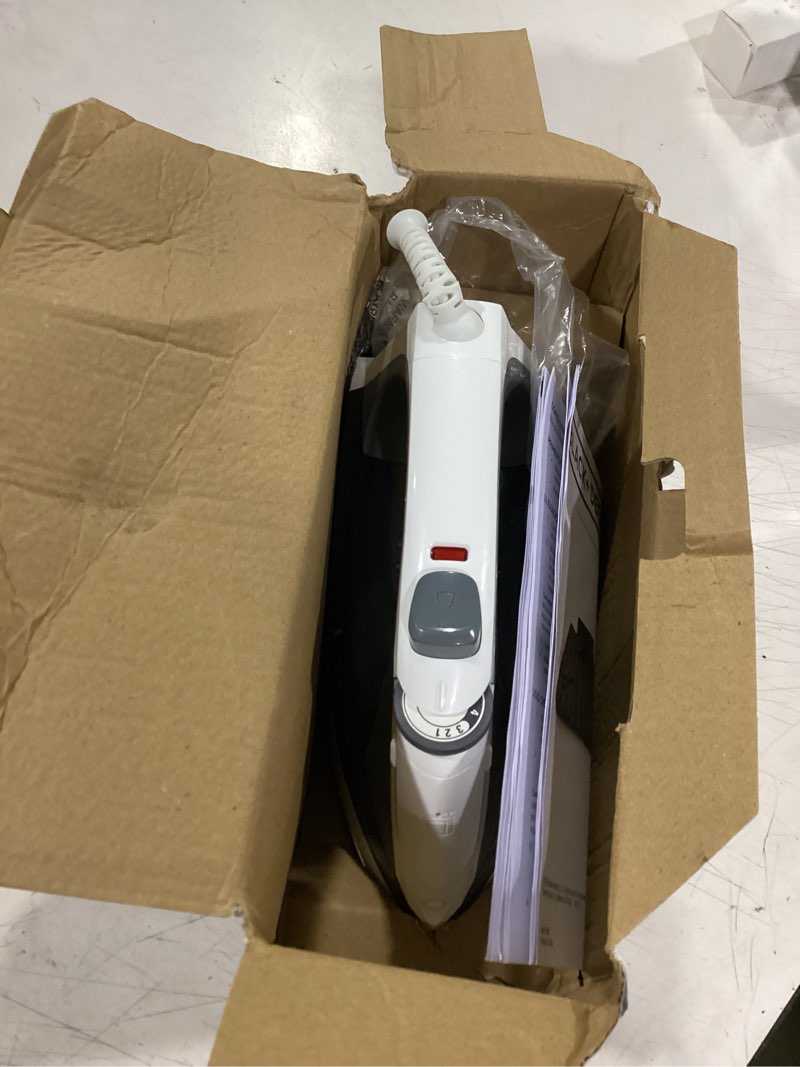 Condition photo showing Good Condition for black+decker light ‘n easy compact steam iron, ir1020s, stainless steel soleplate, spray mist, anti-drip, auto shutoff lightweight stainless steel plate