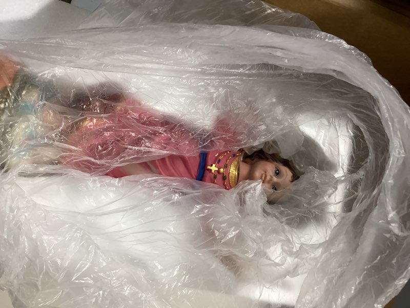 Condition photo showing As Is for ki store divine child figurine divino nino holy child 12-inch religious statue resin table top figure