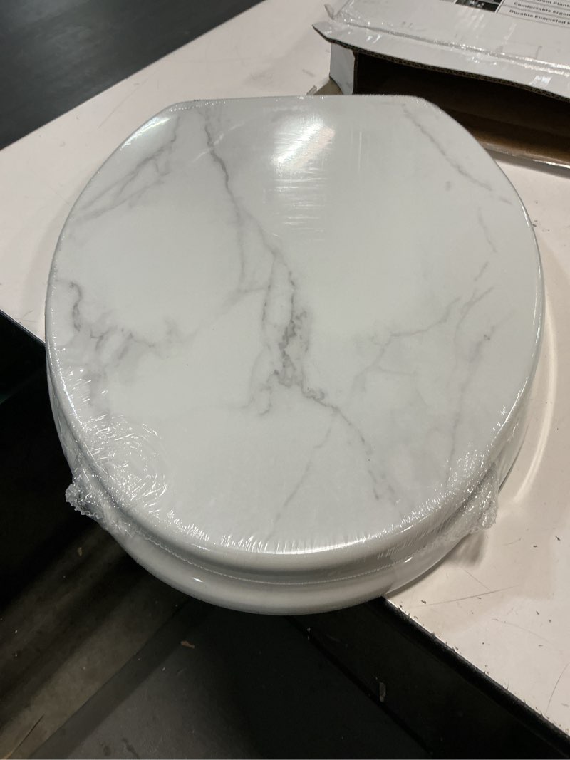 Condition photo showing New/Like New for angel shield marble toilet seat durable molded wood with quiet close,easy clean?quick-release hinges (elongated,white marble) elongated-18.5” white marble-elongated