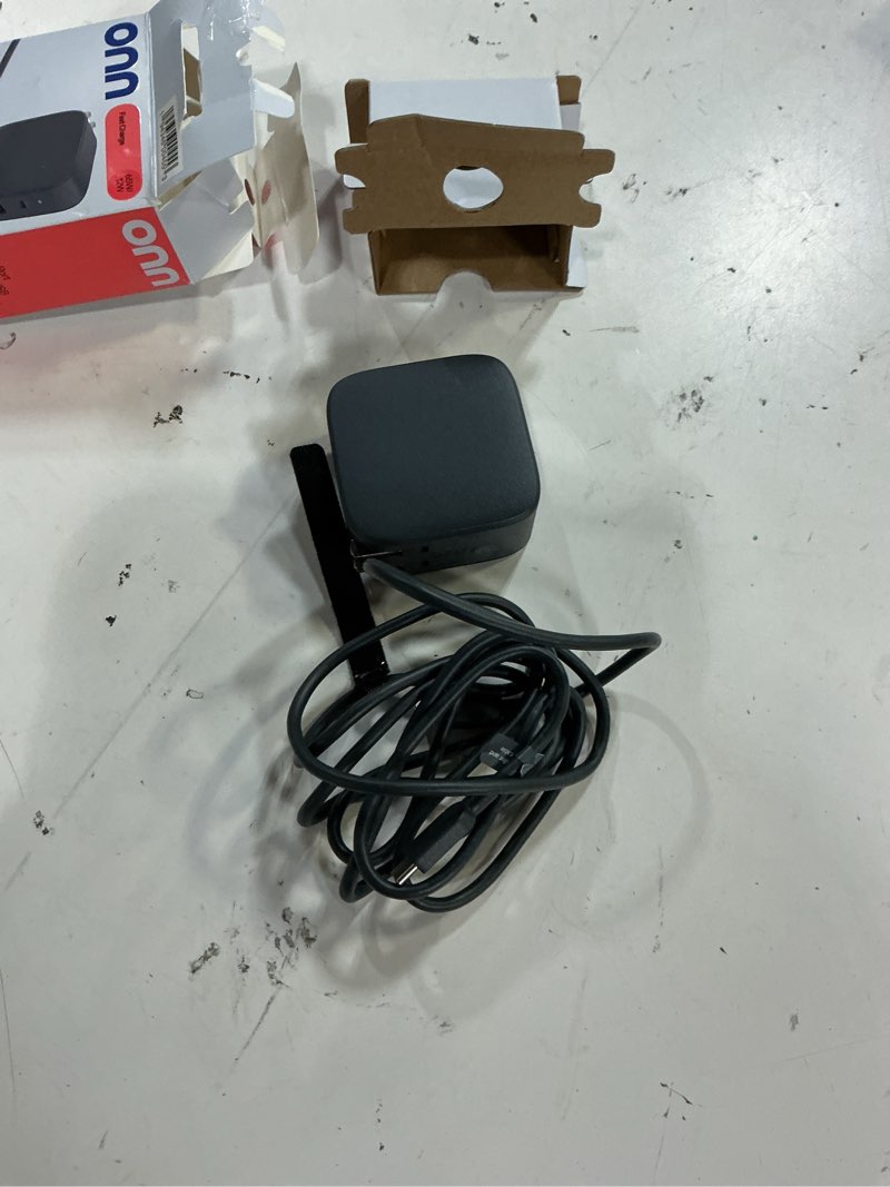 Condition photo showing Good Condition for onn gan 65w 12w laptop charger compatible for apple, dell, hp, asus, acer, lenovo, samsung, sony ,grey