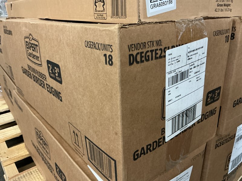 Condition photo showing New/Like New for expert gardener 2  x 3  brown recycled rubber garden border landscape edging - 18 pack