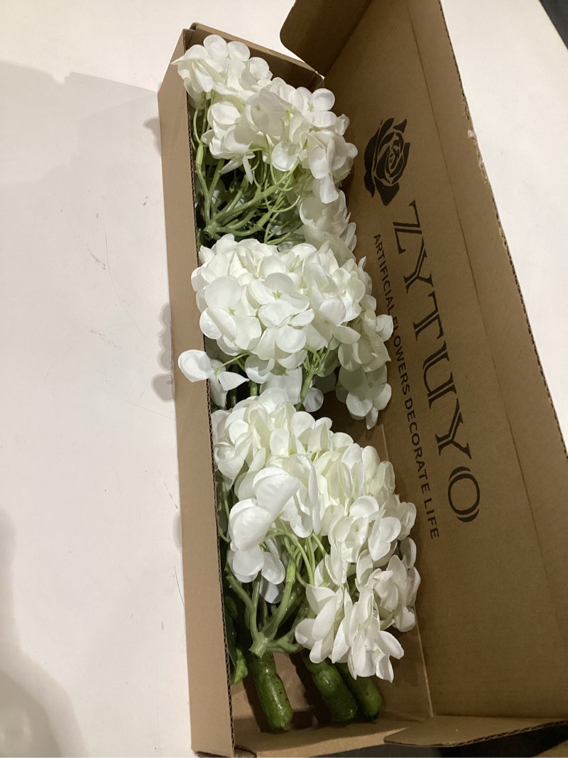 Condition photo showing As Is for ZYTUYO 3 PCS White Hydrangea Real Touch Artificial Flowers 21'' Latex Large Hydrangea with Long Stems for Wedding Table Centerpieces Indoor Kitchen Spring Home Decor Outdoor Porch White 3 PCS
