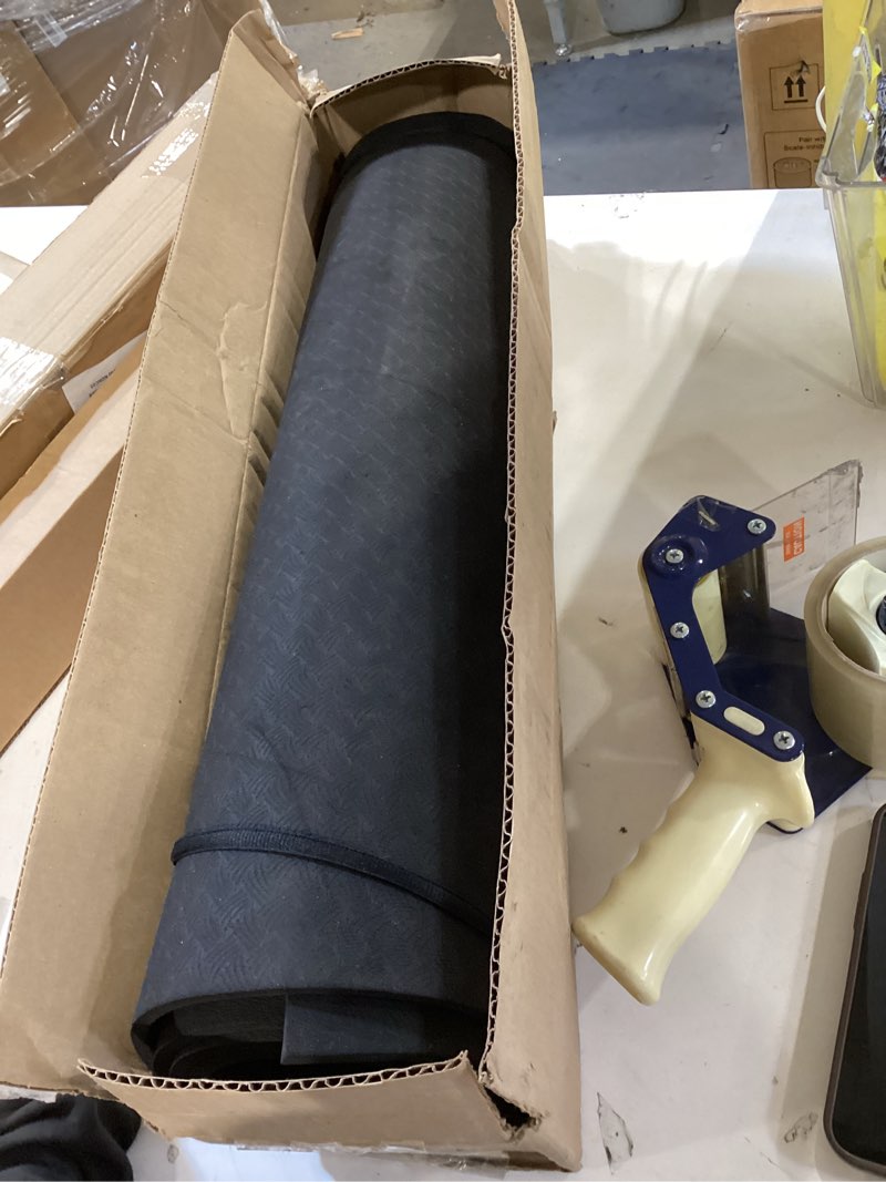 Condition photo showing Good Condition for gaiam yoga mat performance tpe exercise & fitness mat for all types of yoga, pilates & floor exercises black