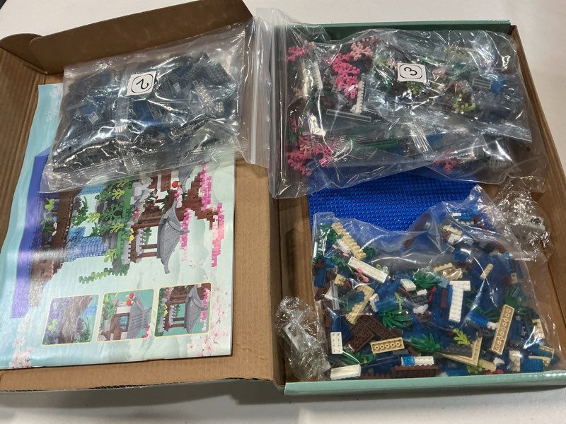 Condition photo showing New/Like New for Cherry Blossom Bonsai Tree House Building Block Sets 3320PCS Chinese Architecture of Peach Blossom Micro Mini Building Set Toy Gift for Kids Adults Peach blossom pool