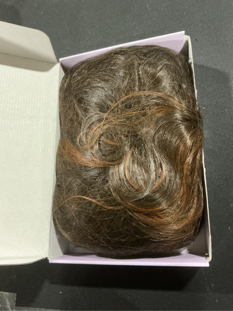 BARSDAR Short Wavy Brown Highlight Wig with Bangs - Short Brown Highlights Wigs for Women - Curly Wa