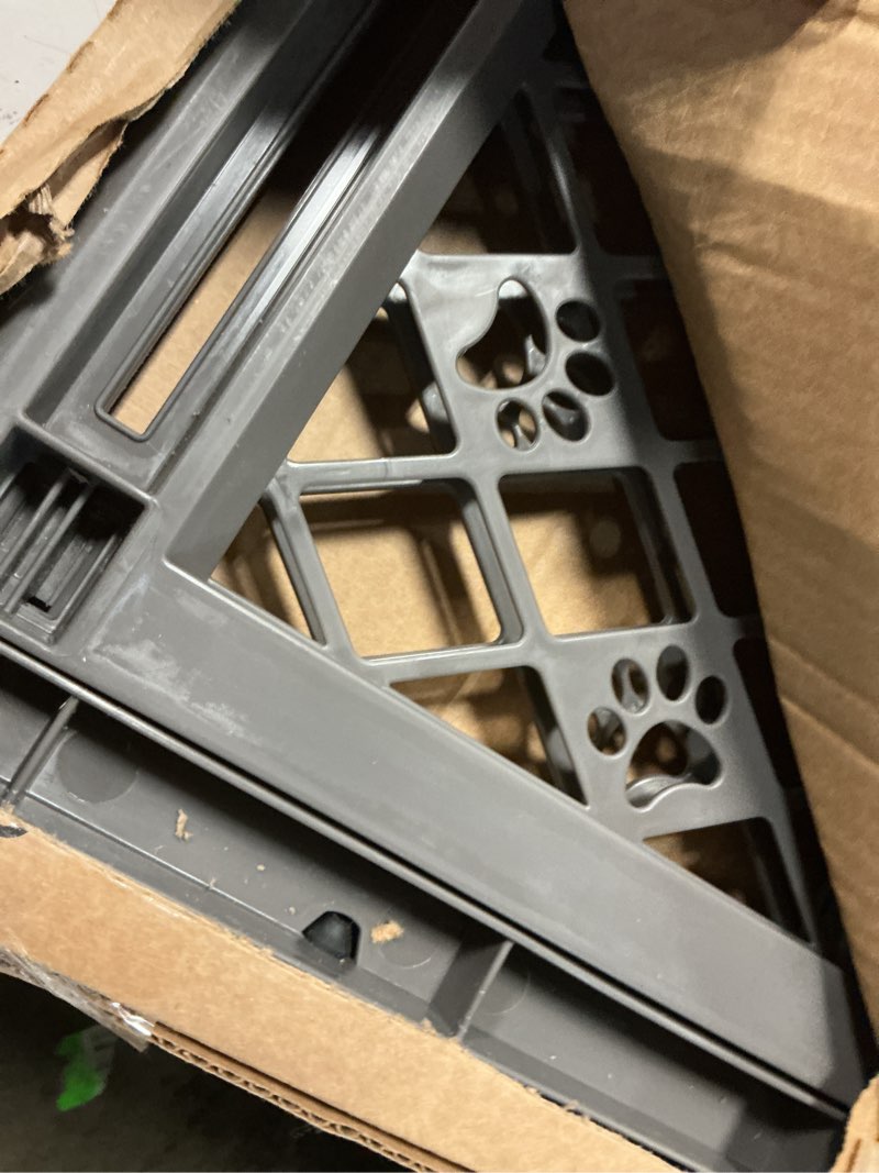 Condition photo showing Good Condition for mypet north states paws portable pet gate: 26-40" wide. pressure mount. no tools needed. made in usa, 23" tall, expandable, durable dog gates for doorways, fieldstone gray