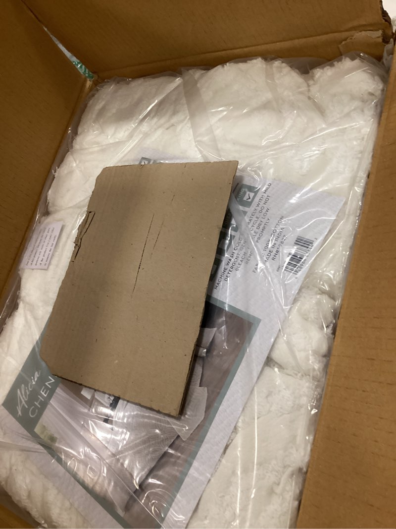 Condition photo showing New/Like New for Beatrice Home Fashions Wedding Ring Chenille Bedspread, King, Ivory