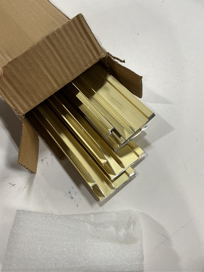 Condition photo showing Good Condition for Floating Frame for 20x24 Canvas Painting, Large DIY Metal Canvas With 1.5" Deep for Oil Paintings, Art Prints, Artwork, Floater for Landscape Portrait Home Office Wall Decor (Gold) 20x24" Gold