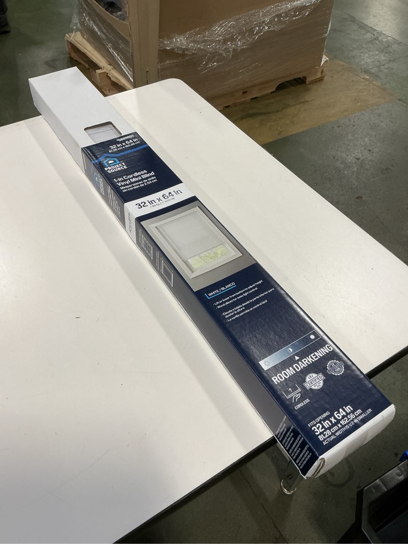 Condition photo showing New/Like New for Home Basics White Cordless 1 in. Light Filtering Vinyl Mini Blind