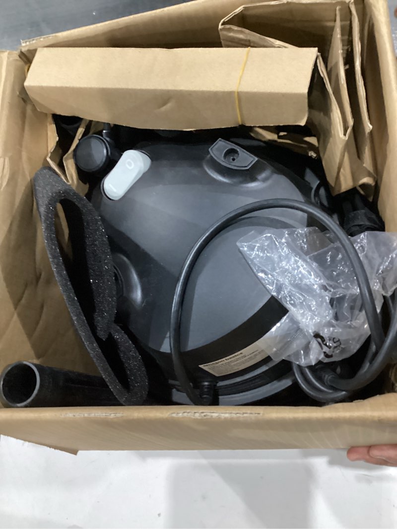 4 gallon wet and dry shock vac 