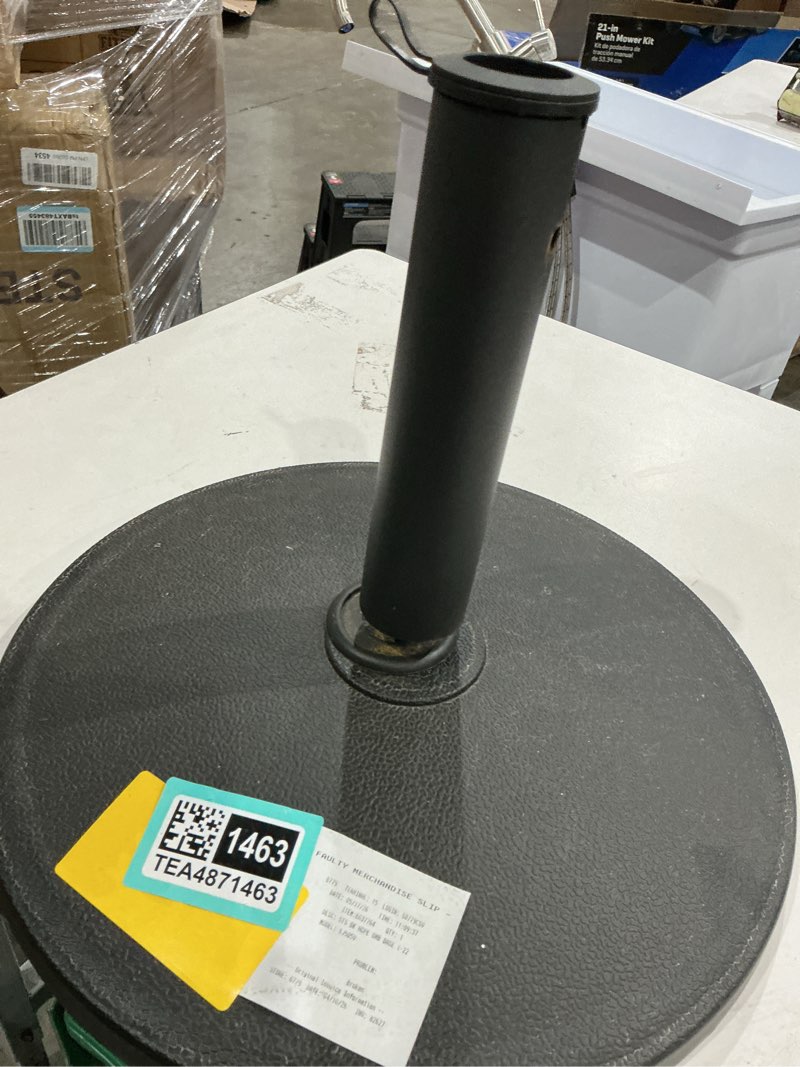 Condition photo showing New/Like New for us weight fillable round umbrella base - for use with patio table – heavy duty base- made in the usa black
