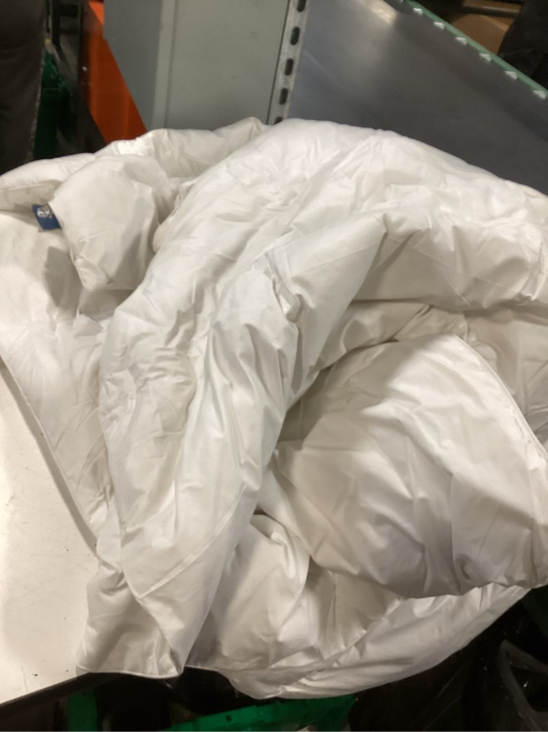 Condition photo showing As Is for serta goose feather down fiber cotton comforter twin size - 100% cotton duvet insert - hotel luxury hypoallergenic bedding comforter all season medium warmth 68 x 90 inch white twin all season