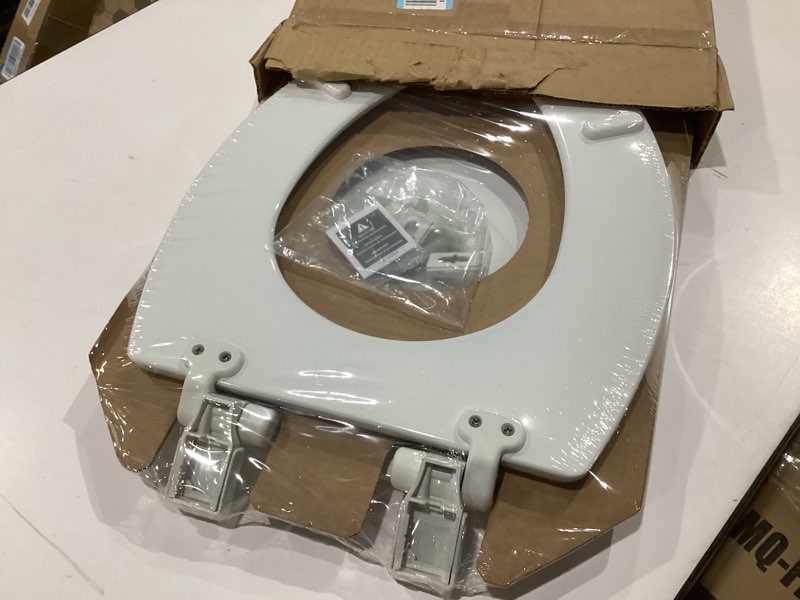 Condition photo showing New/Like New for mayfair 1847slow 000 kendall slow-close  removable enameled wood toilet seat that will never loosen  1 pack elongated - premium hinge  white