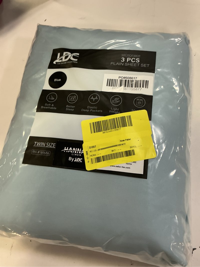 Condition photo showing Good Condition for utopia bedding king sheet set – 4 piece bed sheets for king size bed, soft and breathable microfiber, includes 1 fitted sheet, 1 flat sheet and 2 pillowcases (dutch blue) dutch blue king