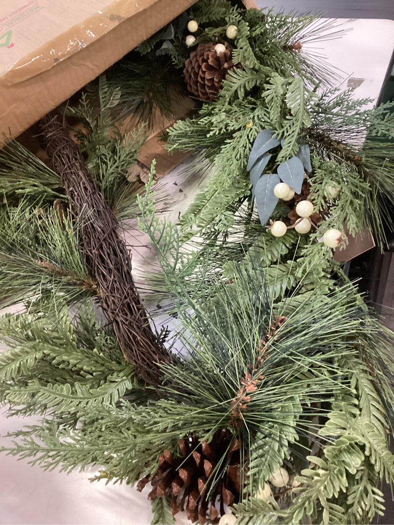 Condition photo showing Good Condition for National Tree Company Inspired by Nature Garland, 6 Feet.