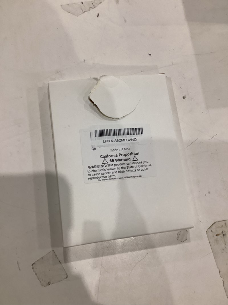 Condition photo showing New/Like New for 4" 20x Small Pocket Magnifying Mirror with Lights, 3.5" Inner Diameter 20 Times Stronger Magnification Mirror with Suction Cups, Portable 20X Zoom in Mirrors for Travel,Rechargeable & Dimmable Led White--20x 4"L x 4"W