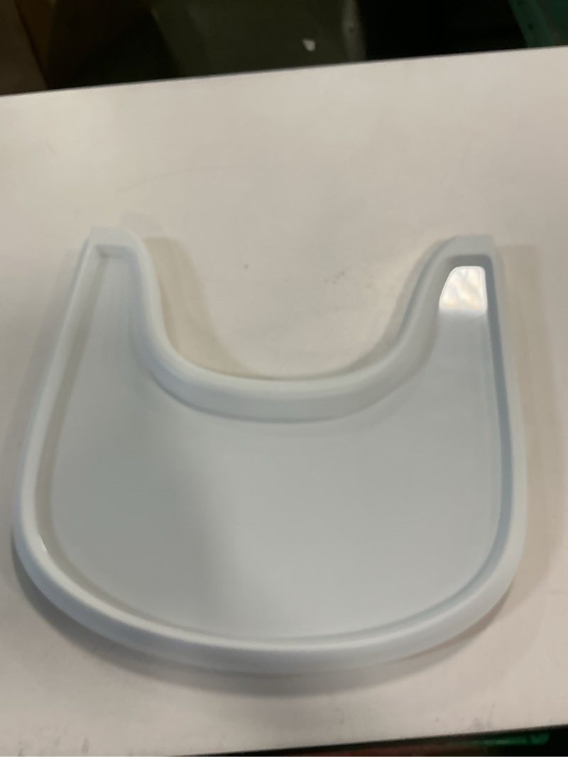 Hevtsde High Chair Tray Easy to Use Baby Tray Safe Fitting High Chair Replacement Tray Smooth Baby Chair Silicone Tray Placemat with Suction(White, 1 Piece)