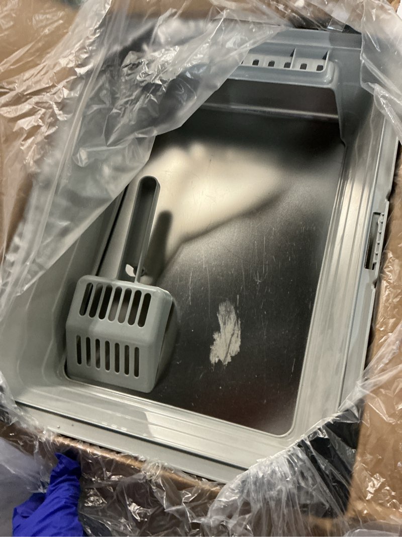 Condition photo showing Good Condition for stainless steel cat litter box, odor free metal litter box with high sides lid, open top low entry litter pan include scoop easy cleaning anti-scratch kitty cat box anti-urine leakage, non-sticky, m medium light grey(17.5 in)