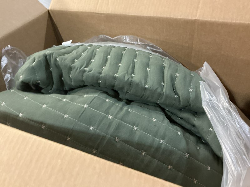 Condition photo showing Good Condition for WDCOZY Olive Green Cross Stitch Twin Size Quilt Set, Striped Lightweight Soft Bedspread, Channel Farmhouse Rustic Coverlet, All Season Country Bedding, Thin Comforter Olive Green Twin(68"x90")