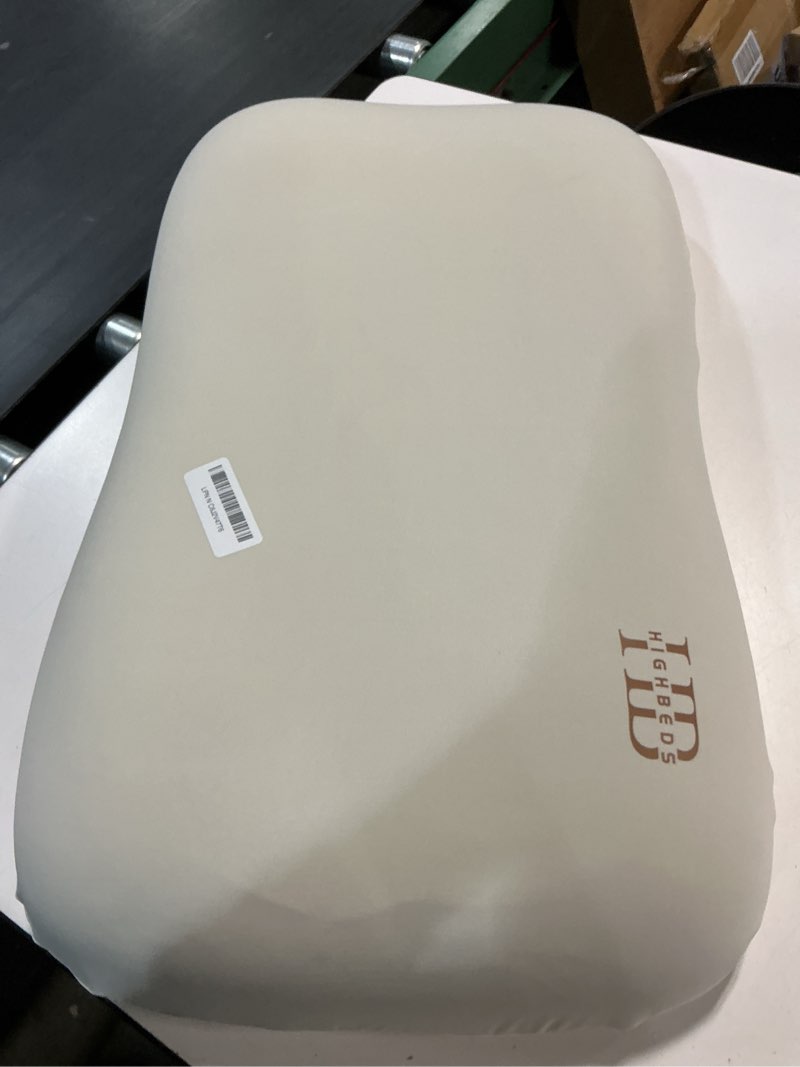 https://lotting-media.assets.bidfta.com/lotting_b290e1b4-67fc-4bb4-a18d-af6bf12ef951