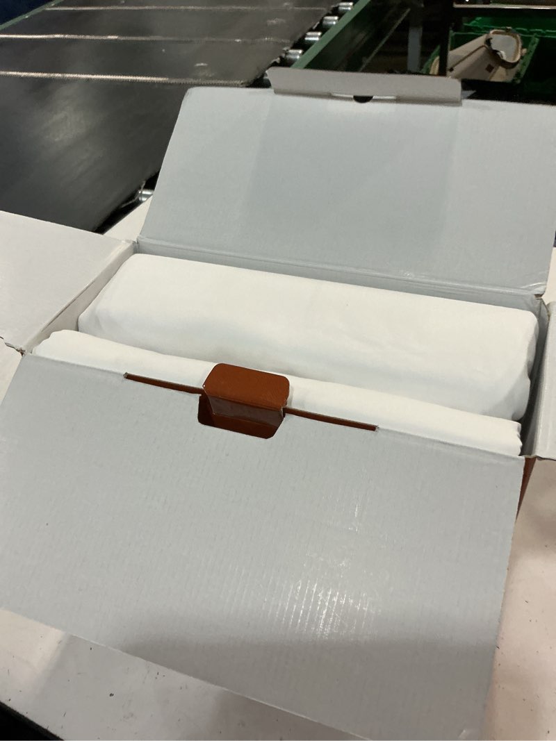 Condition photo showing New/Like New for texas linen co. 100% egyptian cotton duvet cover queen size, texan talkin' collection 600 series 3 pc duvet cover, extra long staple egyptian cotton quilt cover, hidden zipper closure - white queen/full white