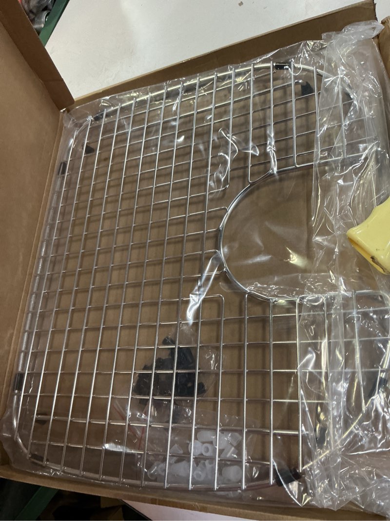 Condition photo showing New/Like New for Serene Valley Sink Grid 18-1/2" x 16-5/8", Rear Drain with Bottom Corner Radius 2-1/2" and Top Corner Radius 6-1/2"?Bottom Grid NDG1917R