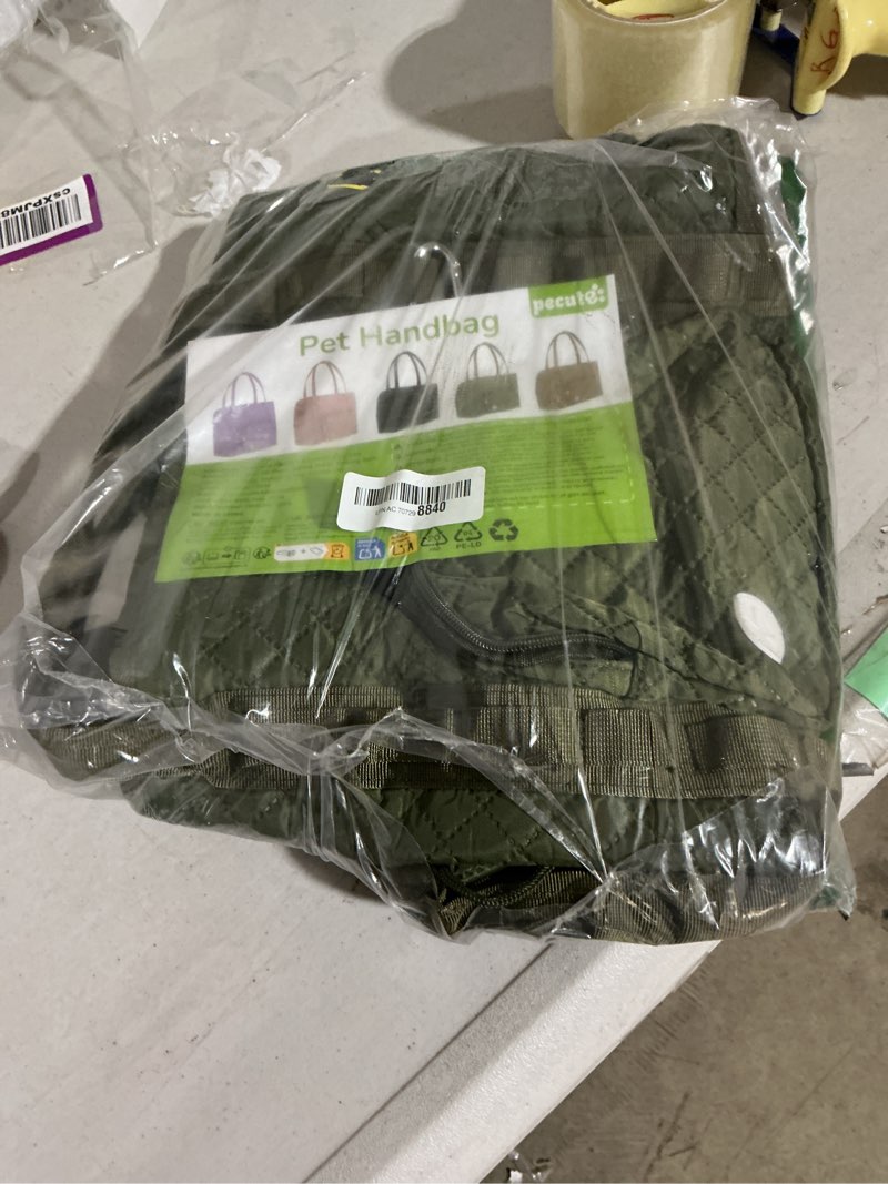 Condition photo showing Good Condition for pecute transport bag for small dogs, 39 x 19 x 30 cm, transport bag for dogs and cats, comfortable and durable shoulder bag for pets, ideal for veterinary outings, walking green