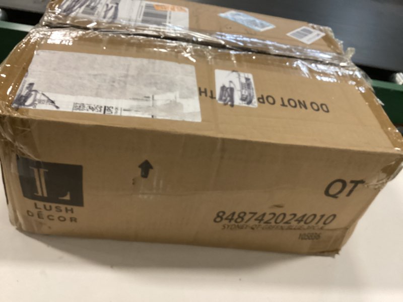 https://lotting-media.assets.bidfta.com/lotting_b292b4cb-d65c-42e8-8a8d-281844fcc925