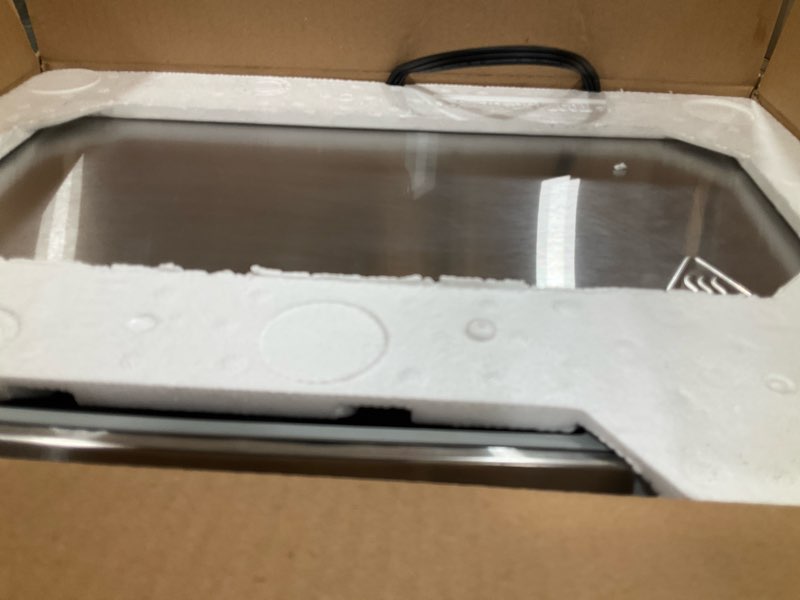 Condition photo showing New/Like New for BLACK+DECKER 4-Slice Toaster Oven with Natural Convection, Stainless Steel, TO1760SS (TO1760SST-1)