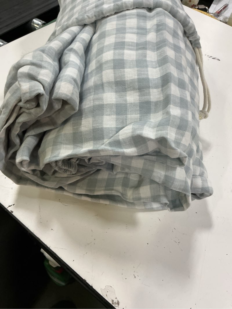 Condition photo showing Good Condition for european linen gingham sheet set, queen, blue fog